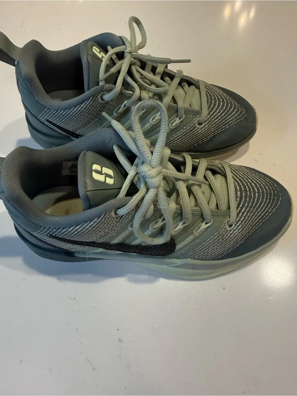 Kids’ Sabrina 3 Basketball Shoes Clay Green/Seafoam/Volt Tint/Sequoia size 3Y
